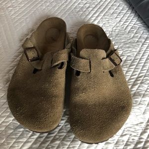 Birkenstock size 40 suede taupe
